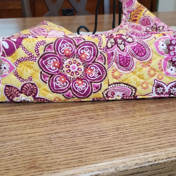 NWT, Vera Bradley Large Hobo (Bali Gold) - Picture 9 of 14